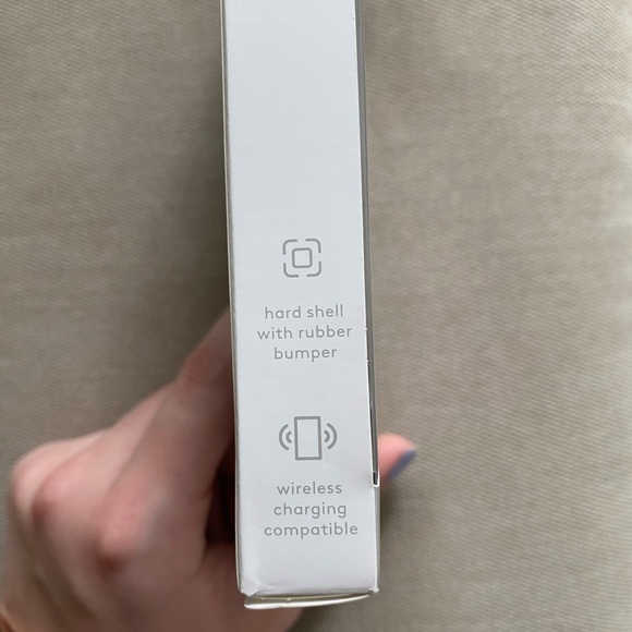 New in Box Heyday Antimicrobial IPhone Case for IPhone 13 - Picture 5 of 6